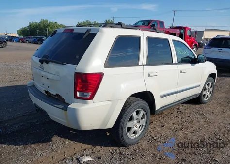 2010 Jeep Grand Cherokee Laredo z USA, uszkodzony, nr VIN 1J4PR4GK7AC148689